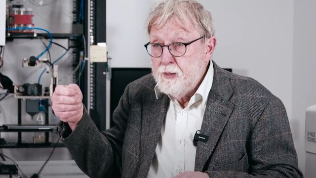 Professor Ulf Landegren.